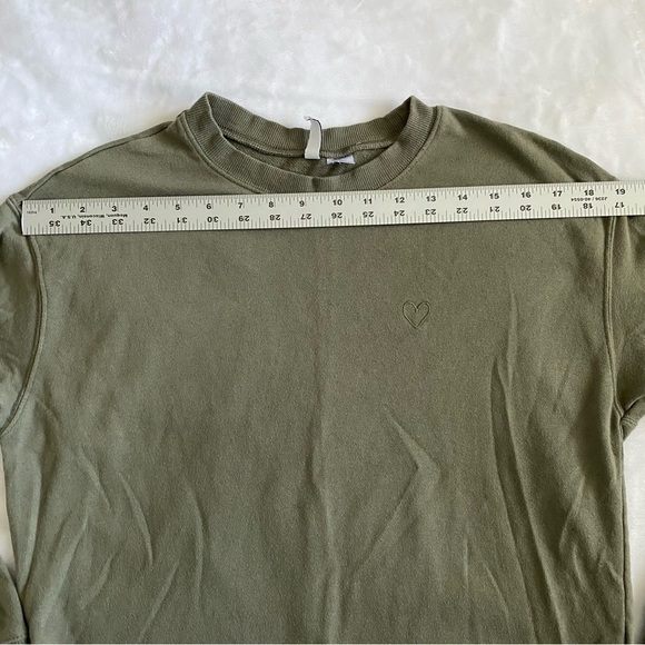 🍁 3/$25 🍁 Divided by H&M | Pullover Crewneck Sweater | Navy Green | Medium - Picture 7 of 8